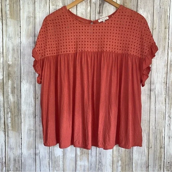 Jodifl Peachy Pink Flutter Sleeve Blouse - Picture 2 of 7